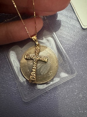 K18 Design Cross Pendant