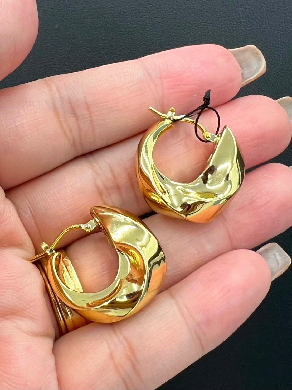 K18 Design Hoop Earrings